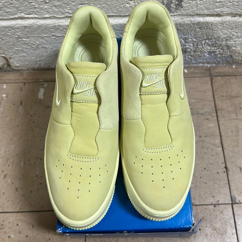 Nike Women’s Shoes Green/Yellow Size 6.5
